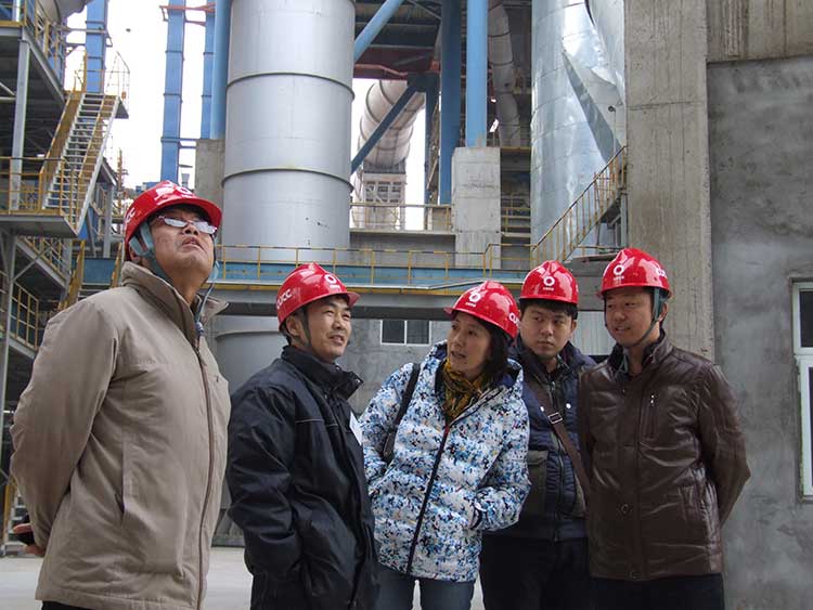 杜永紅部長(zhǎng)一行三人參觀(guān)考察我院實(shí)習(xí)基地